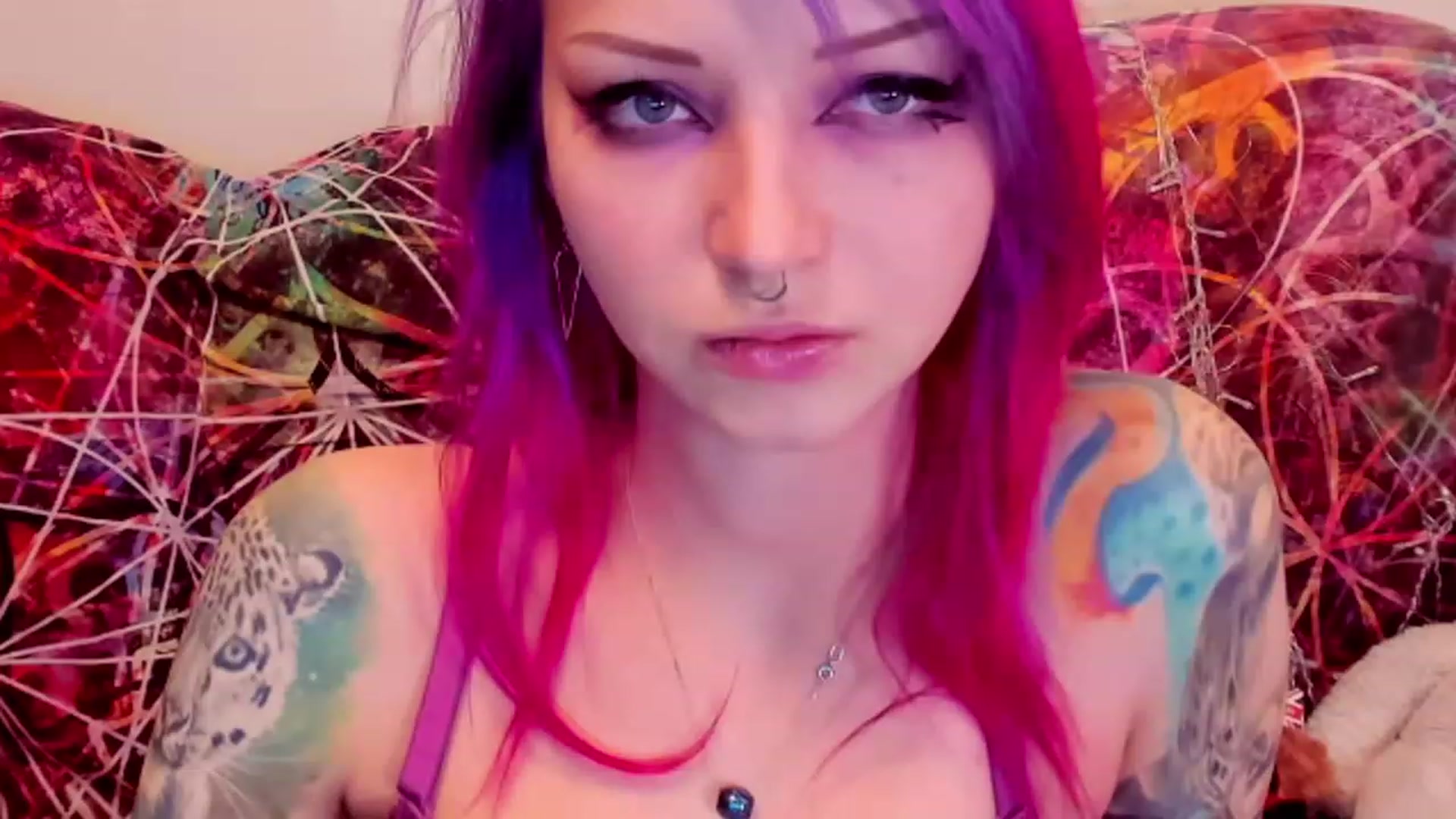 Gallery image thumbnail from LoreLaye1's myfreecams stream on, 11/26/2022, 21:37 image 8 of 20