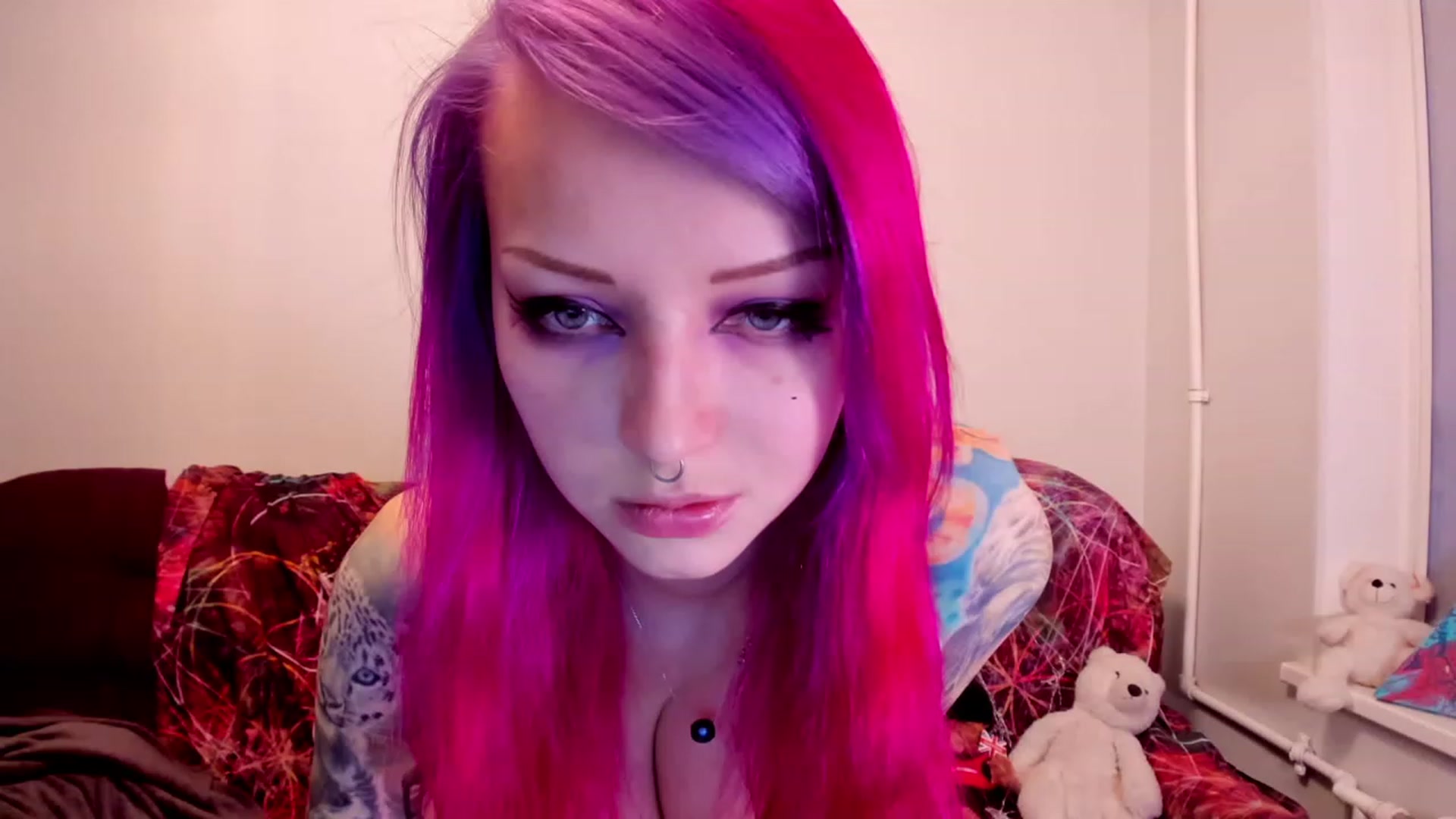 Gallery image thumbnail from LoreLaye1's myfreecams stream on, 11/26/2022, 22:35 image 3 of 20