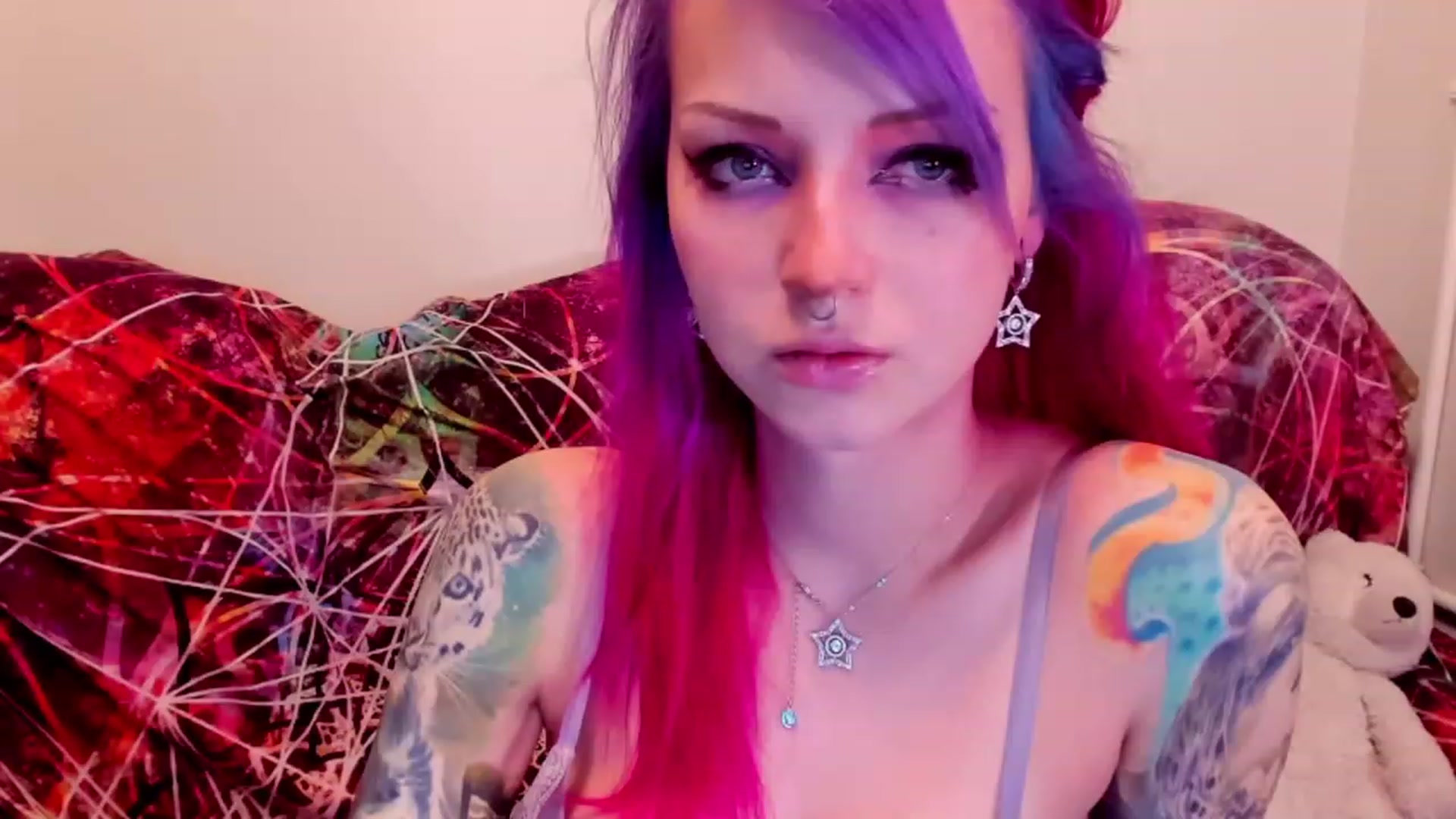 Gallery image thumbnail from LoreLaye1's myfreecams stream on, 11/26/2022, 22:35 image 19 of 20