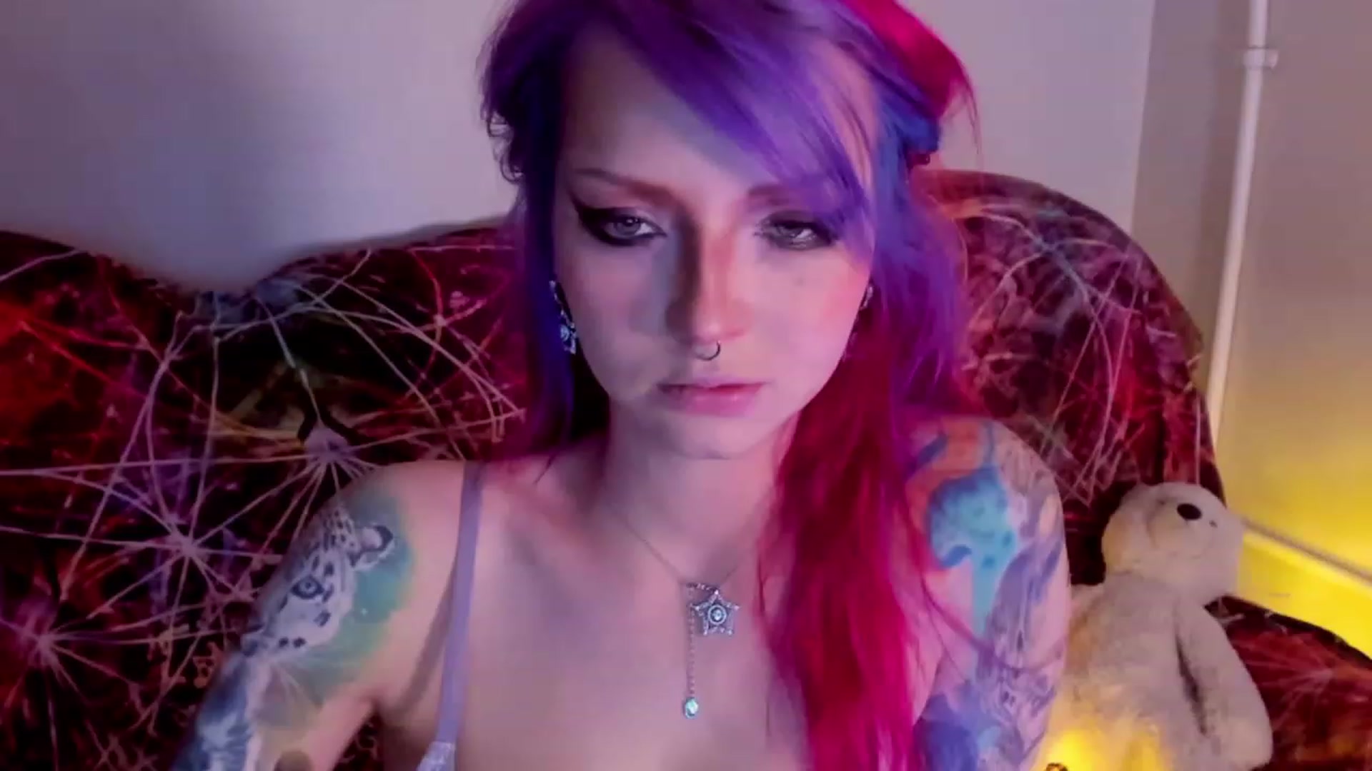 Gallery image thumbnail from LoreLaye1's myfreecams stream on, 11/27/2022, 01:00 image 1 of 20