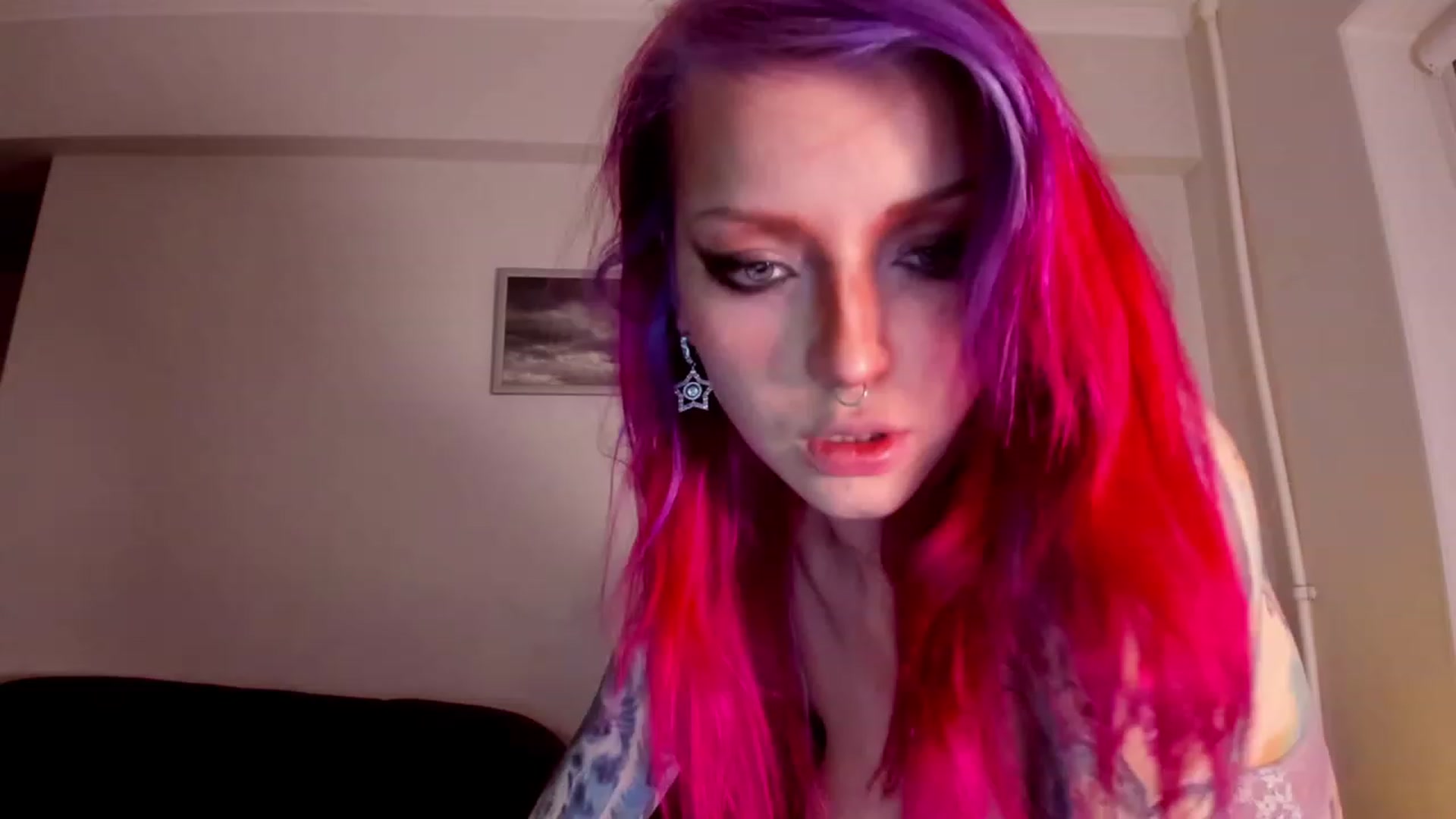 Gallery image thumbnail from LoreLaye1's myfreecams stream on, 11/27/2022, 02:28 image 2 of 20