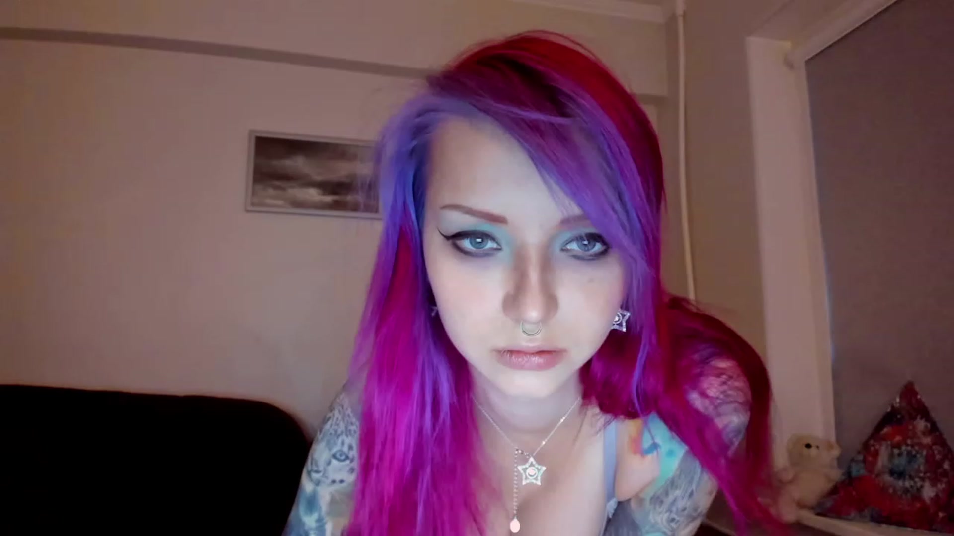 Gallery image thumbnail from LoreLaye1's myfreecams stream on, 11/27/2022, 12:24 image 14 of 20