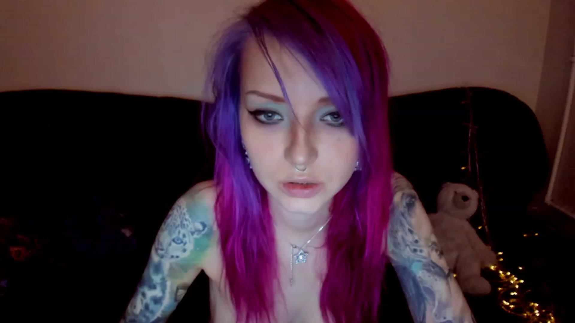 Gallery image thumbnail from LoreLaye1's myfreecams stream on, 11/27/2022, 12:59 image 4 of 20