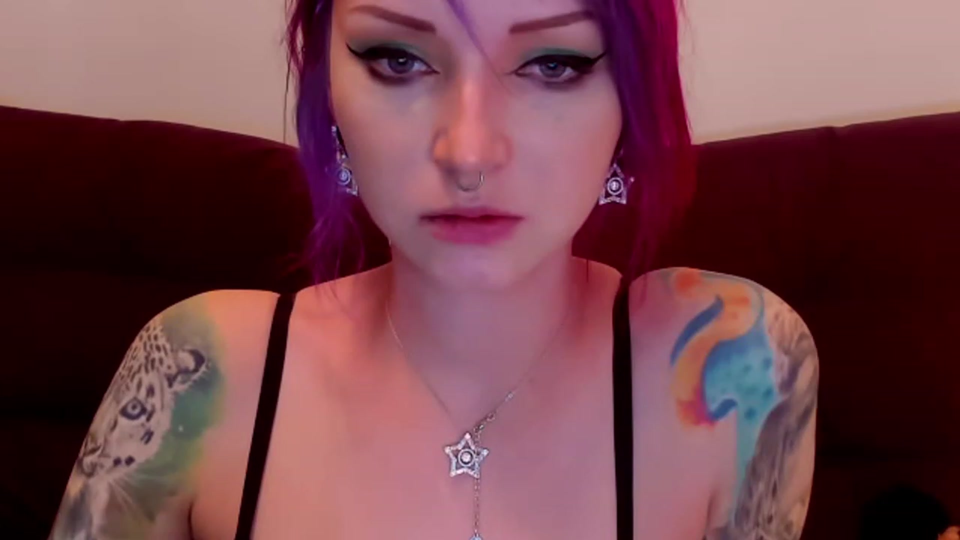 Gallery image thumbnail from LoreLaye1's myfreecams stream on, 11/28/2022, 07:54 image 20 of 20