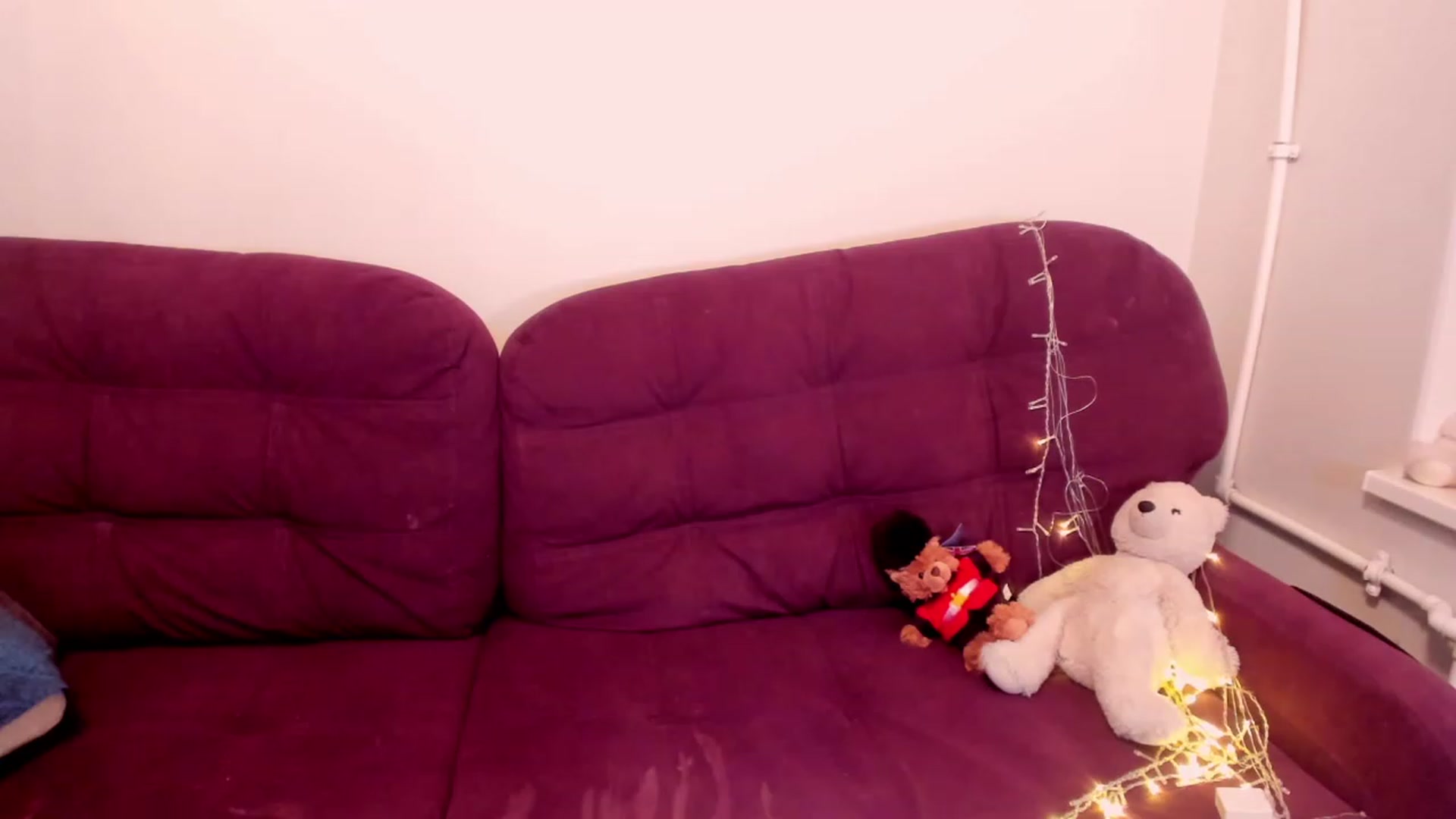 Gallery image thumbnail from LoreLaye1's myfreecams stream on, 11/28/2022, 09:33 image 11 of 20