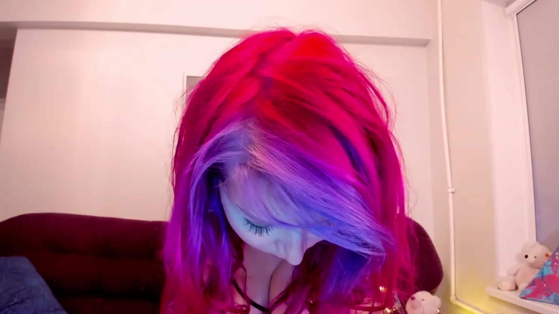 Gallery image thumbnail from LoreLaye1's myfreecams stream on, 11/28/2022, 09:33 image 19 of 20