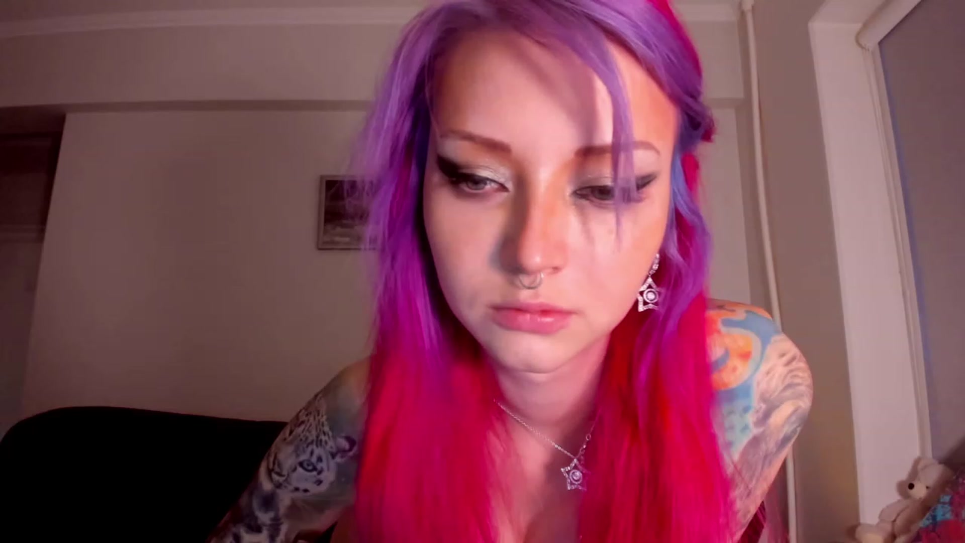 Gallery image thumbnail from LoreLaye1's myfreecams stream on, 11/29/2022, 09:41 image 5 of 20