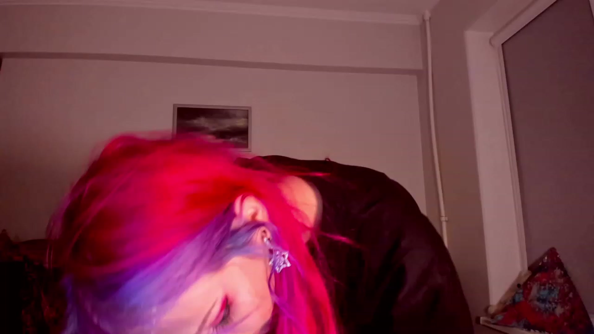 Gallery image thumbnail from LoreLaye1's myfreecams stream on, 12/05/2022, 13:54 image 1 of 20