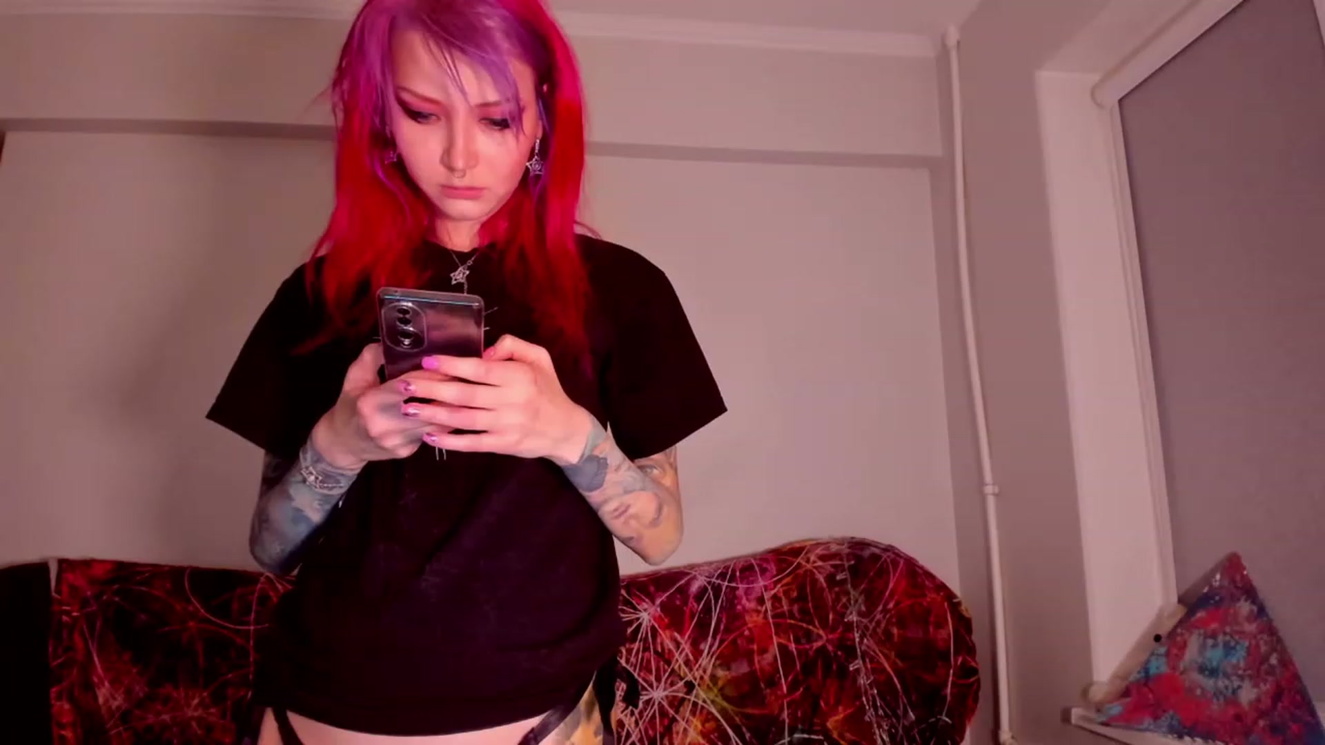 Gallery image thumbnail from LoreLaye1's myfreecams stream on, 12/05/2022, 13:54 image 5 of 20