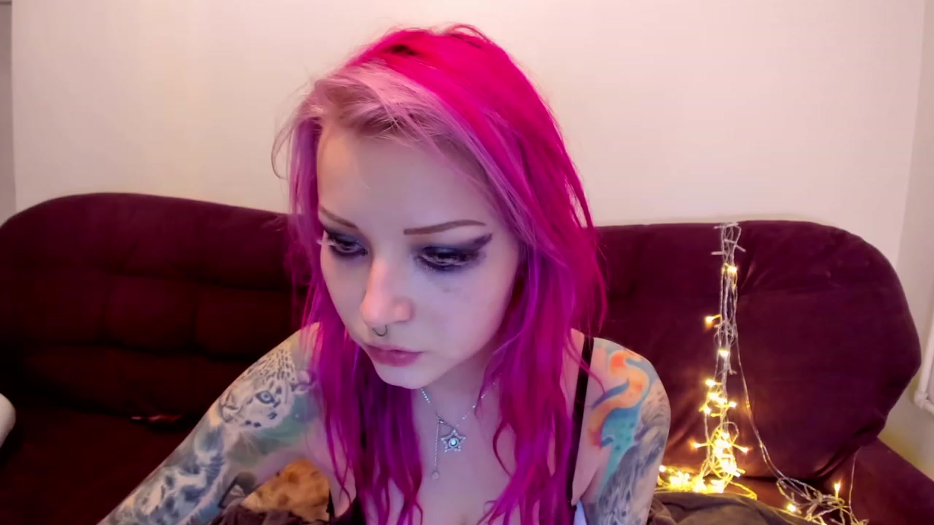 Gallery image thumbnail from LoreLaye1's myfreecams stream on, 01/01/2023, 11:20 image 4 of 20