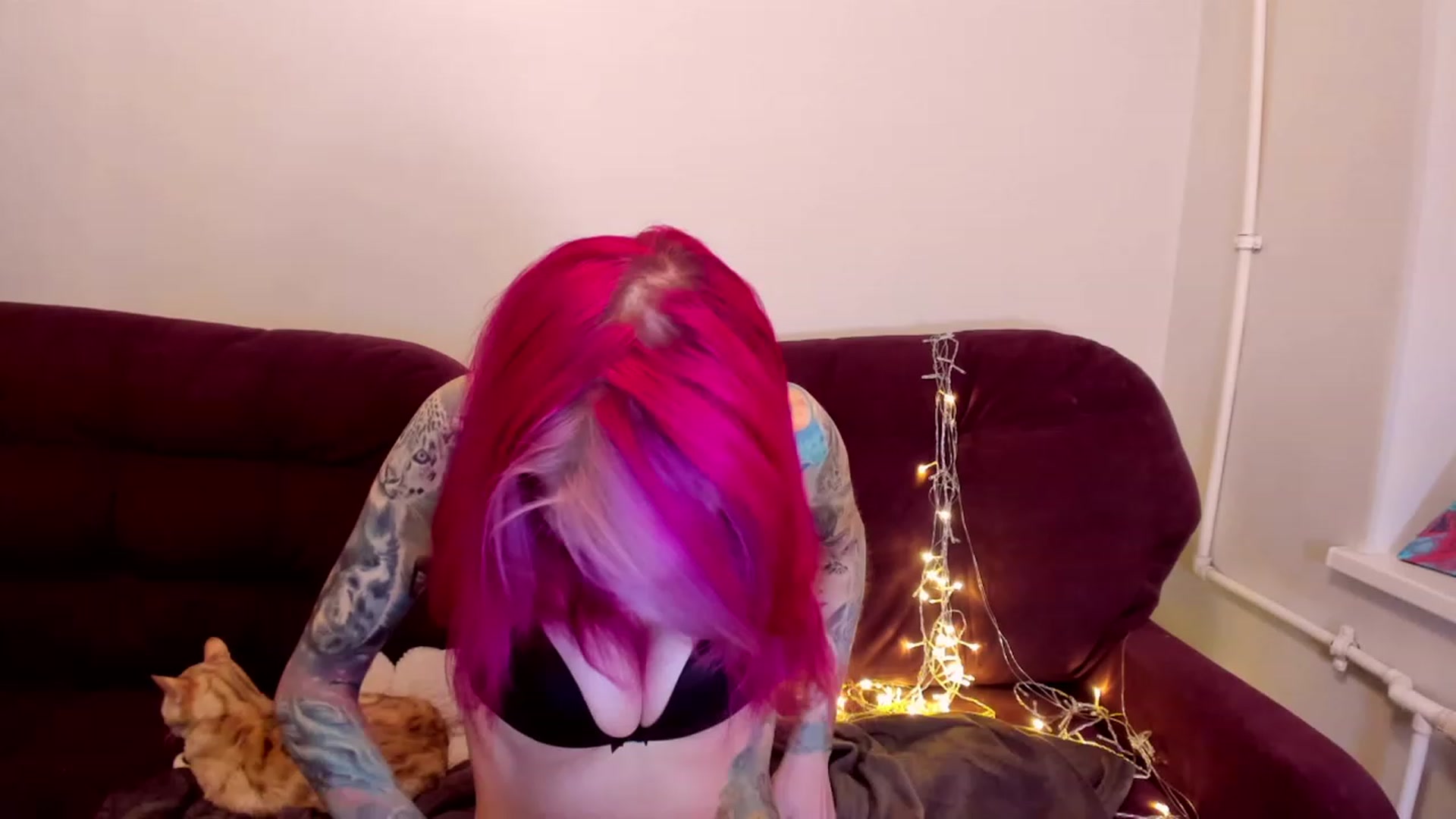 Gallery image thumbnail from LoreLaye1's myfreecams stream on, 01/01/2023, 11:20 image 11 of 20