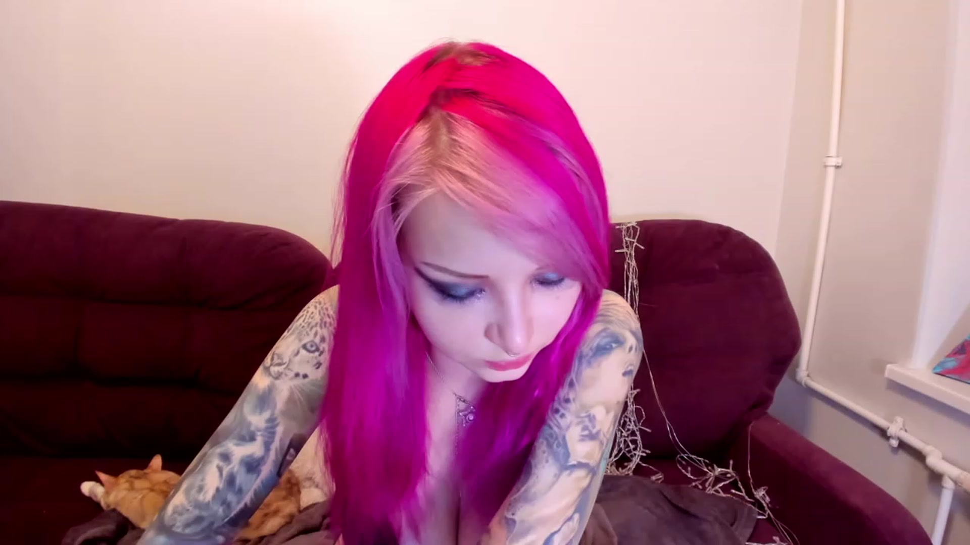 Gallery image thumbnail from LoreLaye1's myfreecams stream on, 01/01/2023, 11:20 image 16 of 20