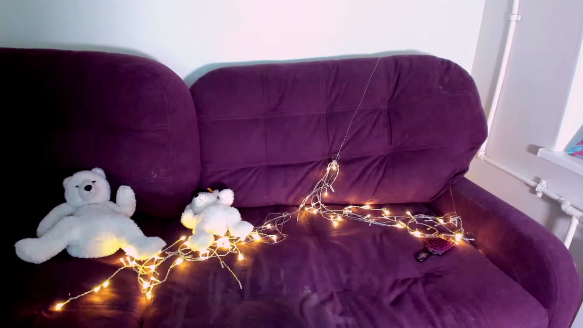 Gallery image thumbnail from LoreLaye1's myfreecams stream on, 01/02/2023, 11:13 image 17 of 20