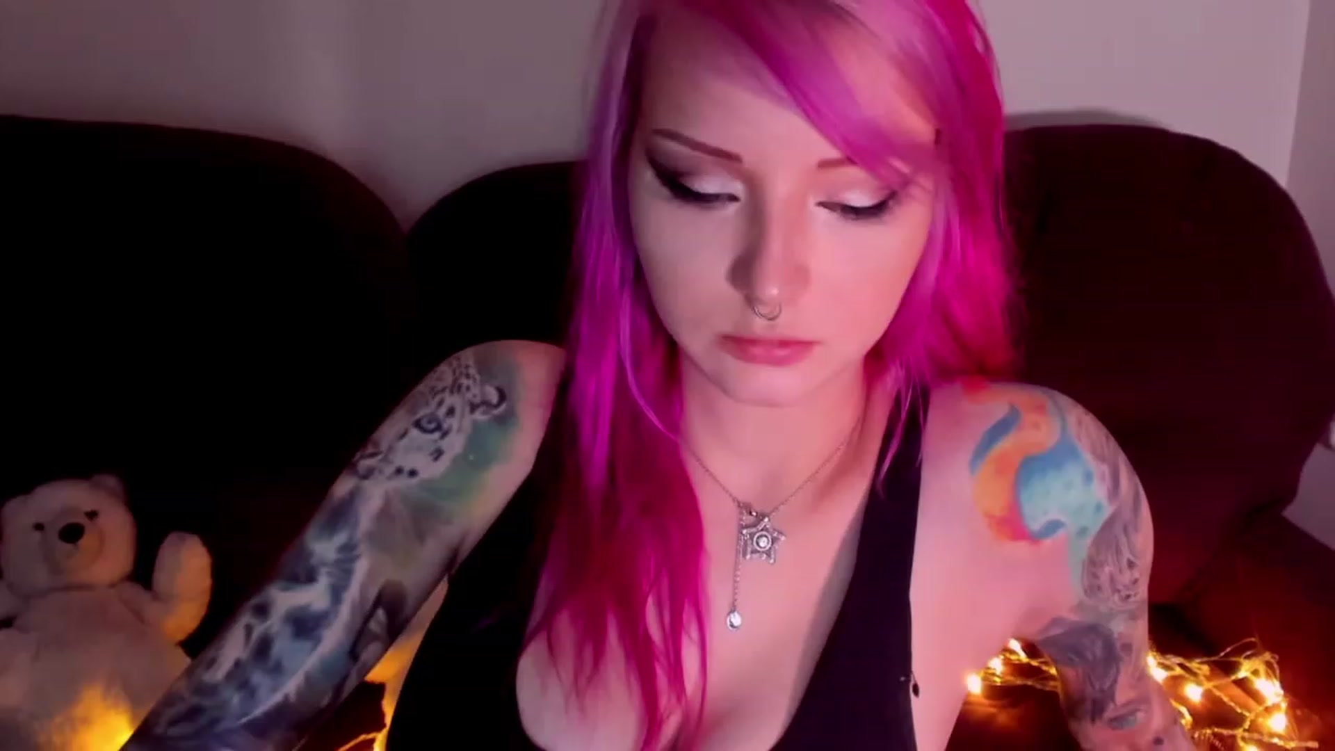 Gallery image thumbnail from LoreLaye1's myfreecams stream on, 01/02/2023, 12:18 image 20 of 20