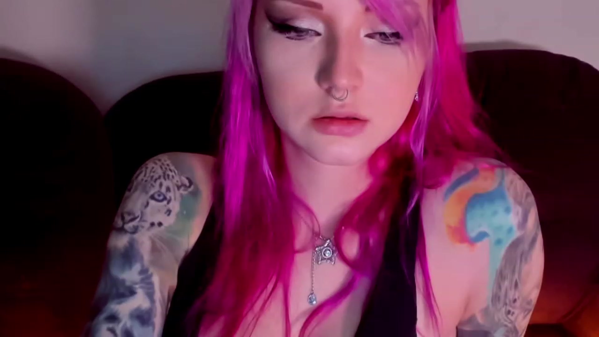 Gallery image thumbnail from LoreLaye1's myfreecams stream on, 01/02/2023, 12:18 image 13 of 20