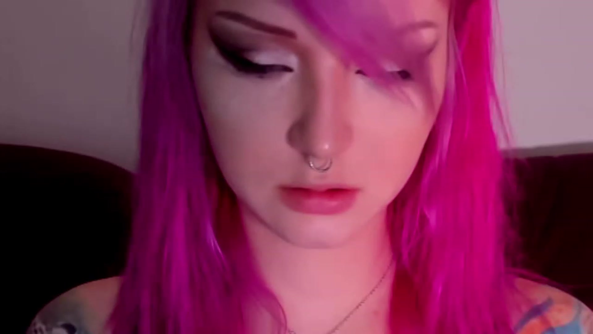 Gallery image thumbnail from LoreLaye1's myfreecams stream on, 01/02/2023, 12:18 image 9 of 20