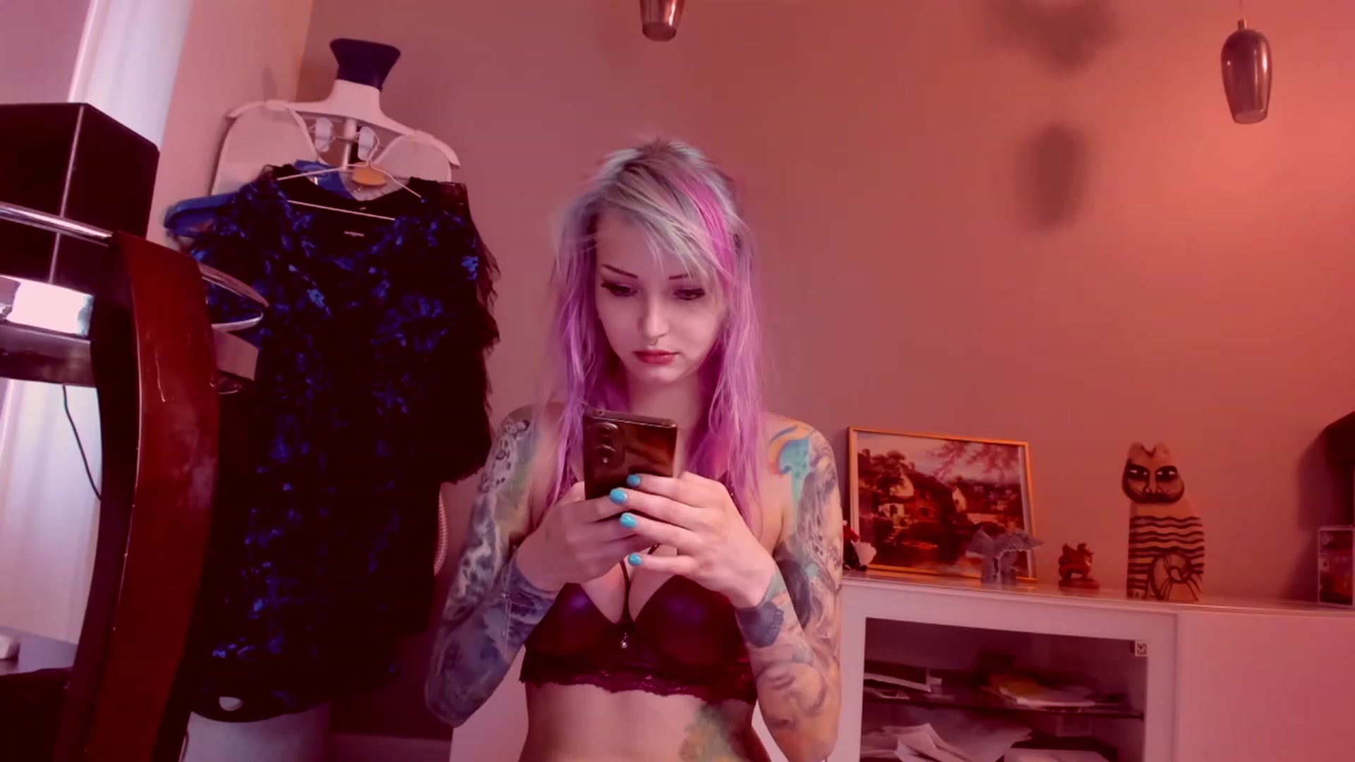 Gallery image thumbnail from LoreLaye1's myfreecams stream on, 03/26/2023, 14:27 image 8 of 20