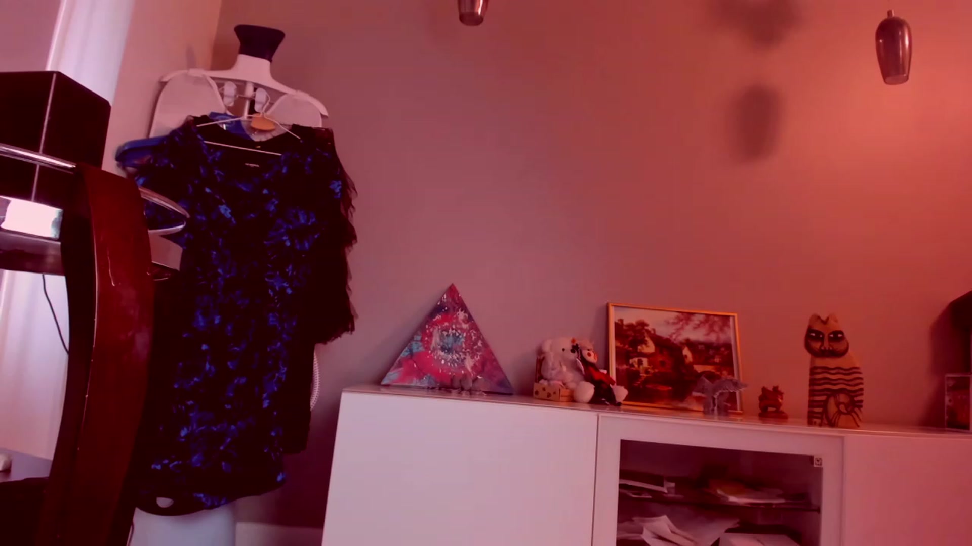 Gallery image thumbnail from LoreLaye1's myfreecams stream on, 03/26/2023, 14:27 image 7 of 20