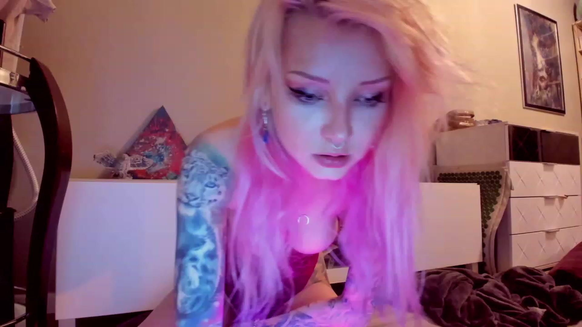 Gallery image thumbnail from LoreLaye1's myfreecams stream on, 07/12/2023, 12:28 image 2 of 20
