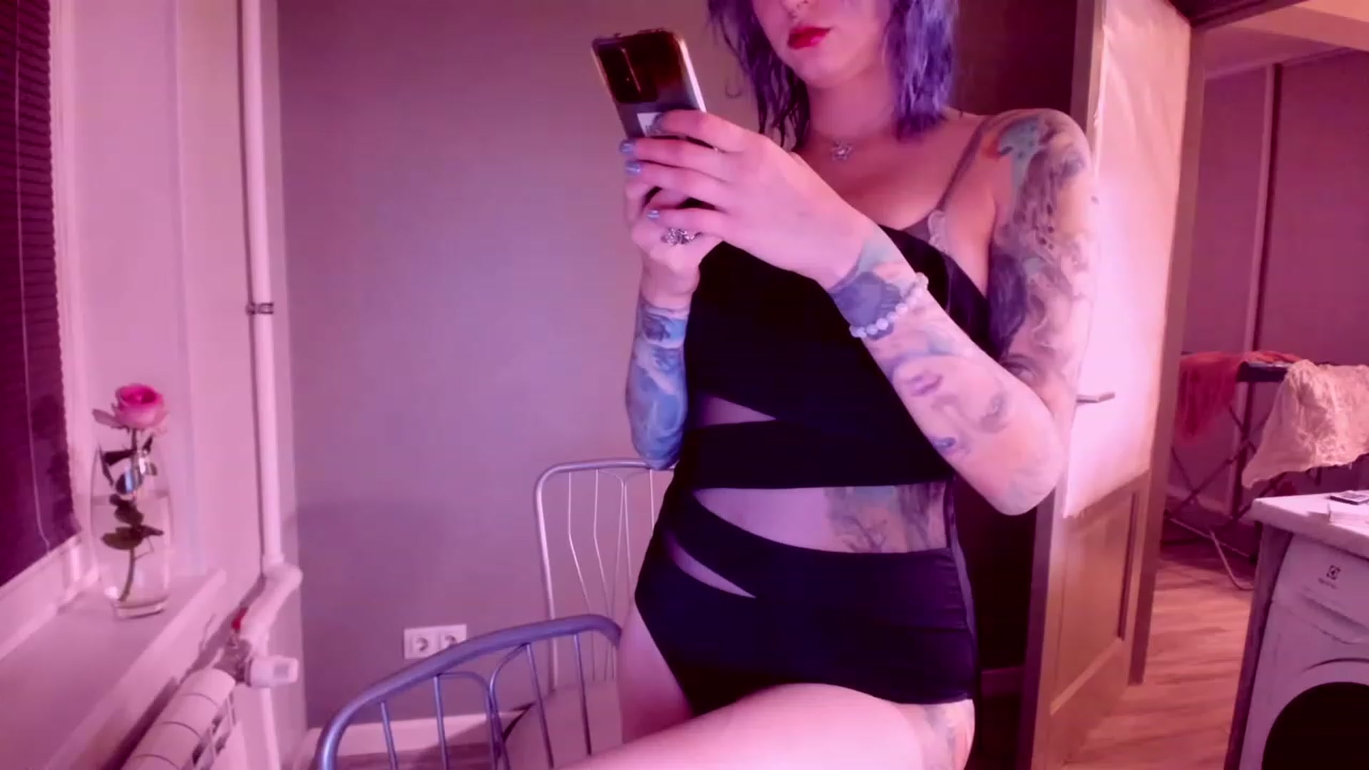 Gallery image thumbnail from LoreLaye1's myfreecams stream on, 11/26/2023, 16:02 image 7 of 20
