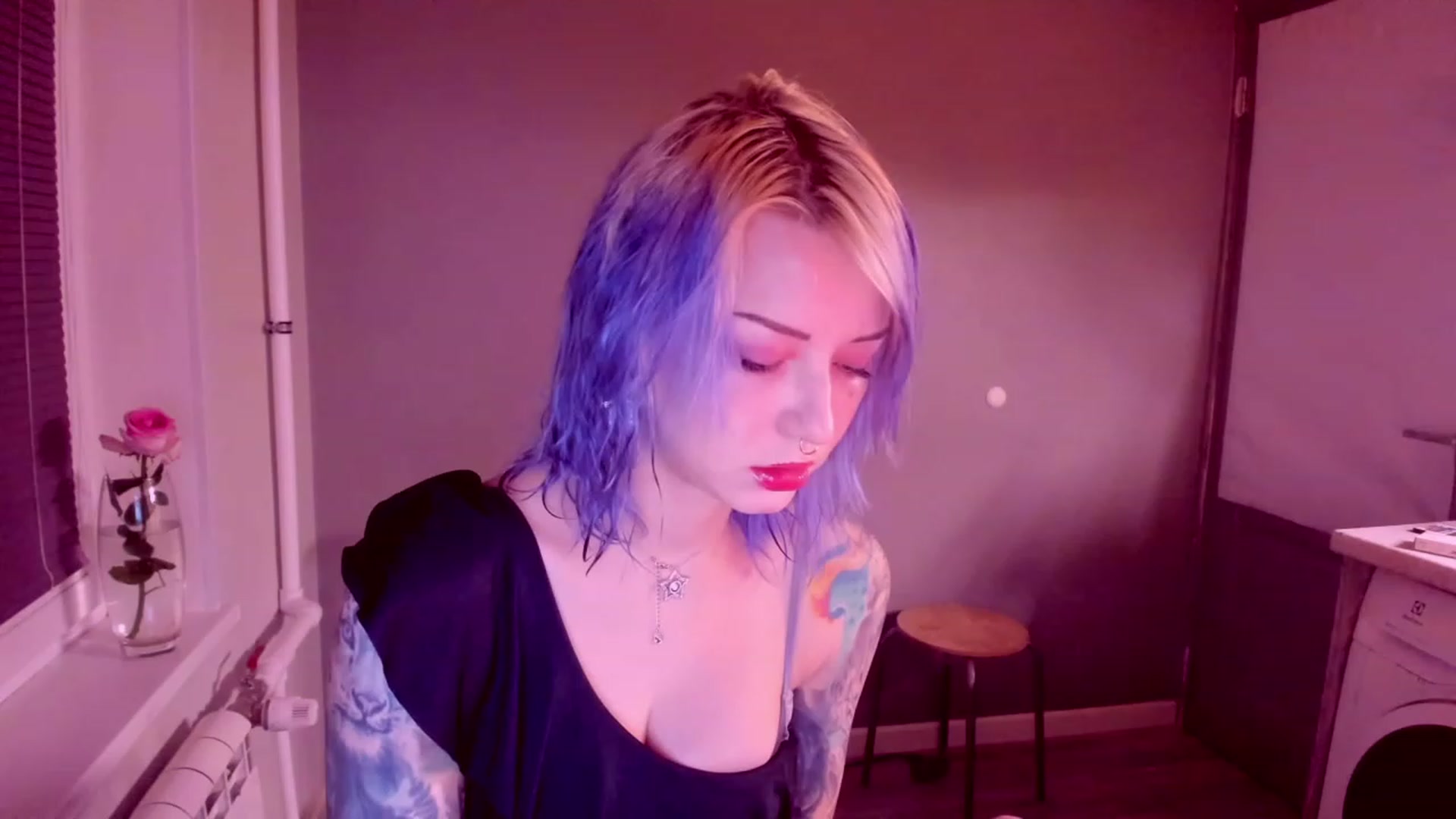 Gallery image thumbnail from LoreLaye1's myfreecams stream on, 11/26/2023, 16:02 image 18 of 20
