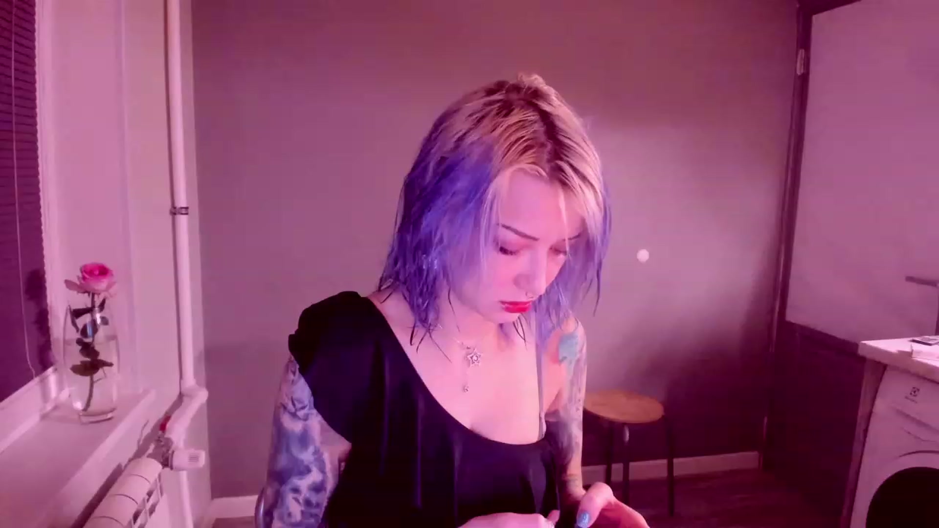 Gallery image thumbnail from LoreLaye1's myfreecams stream on, 11/26/2023, 16:02 image 4 of 20