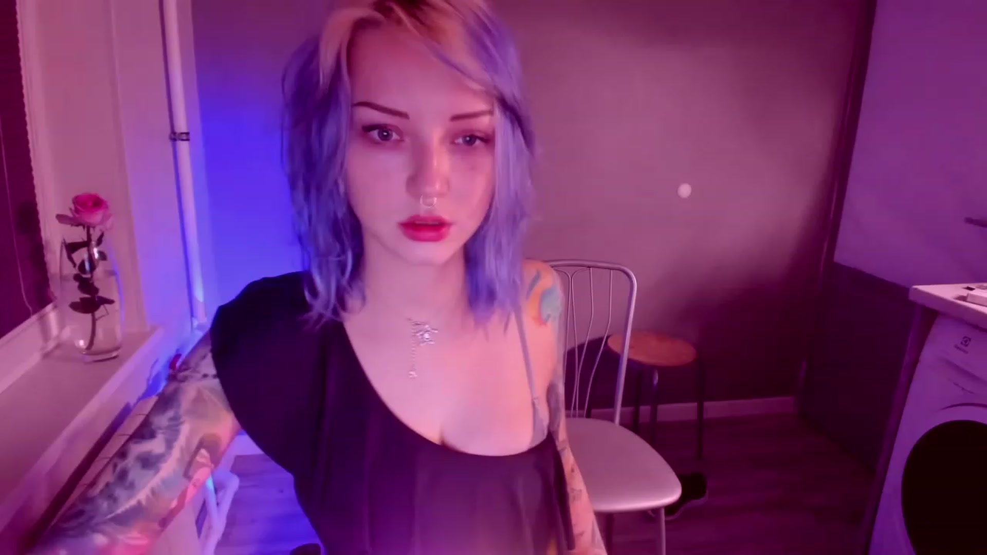 Gallery image thumbnail from LoreLaye1's myfreecams stream on, 11/26/2023, 17:17 image 14 of 20