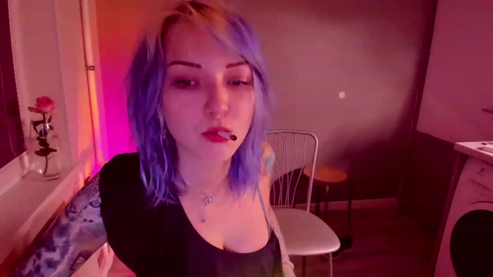 Gallery image thumbnail from LoreLaye1's myfreecams stream on, 11/26/2023, 17:17 image 15 of 20