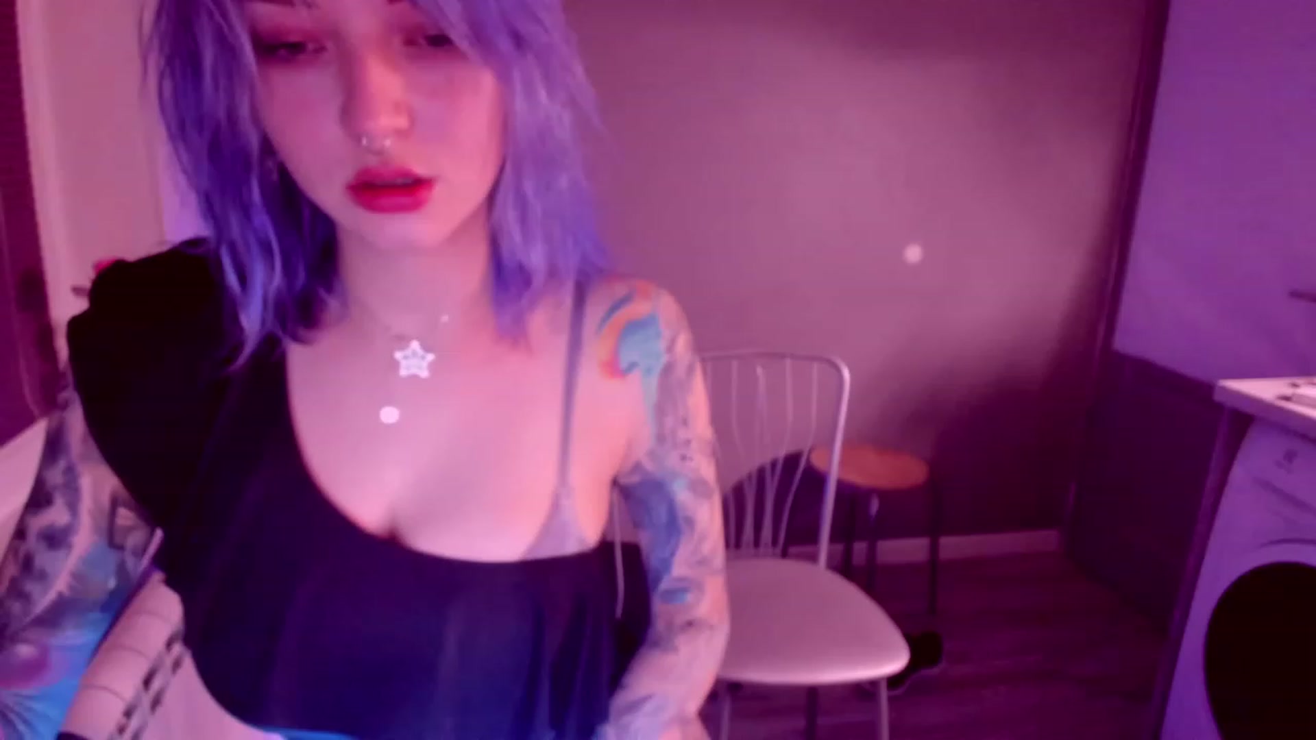 Gallery image thumbnail from LoreLaye1's myfreecams stream on, 11/26/2023, 17:17 image 9 of 20