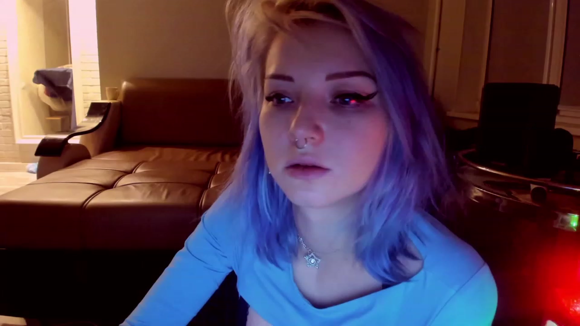 Gallery image thumbnail from LoreLaye1's myfreecams stream on, 12/16/2023, 21:17 image 17 of 20