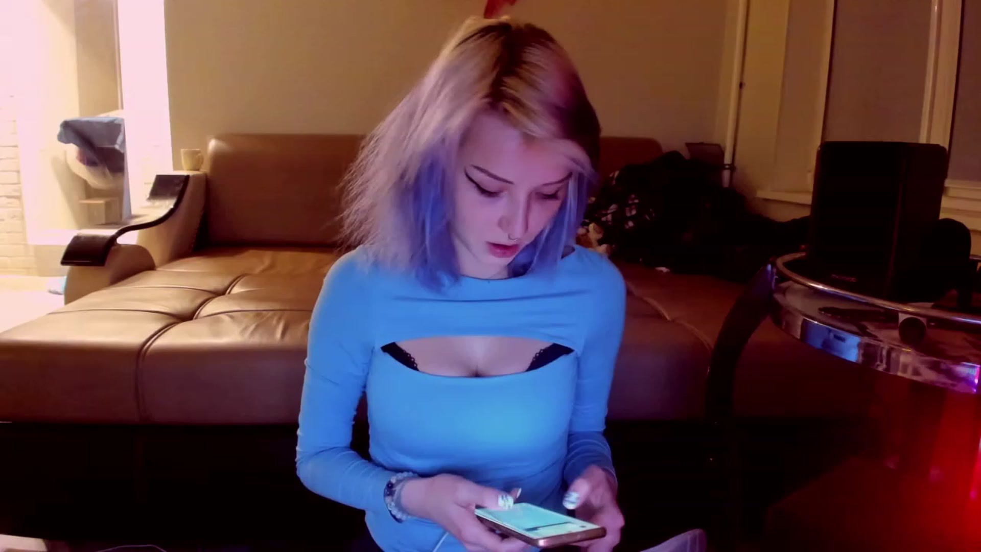 Gallery image thumbnail from LoreLaye1's myfreecams stream on, 12/16/2023, 21:17 image 3 of 20