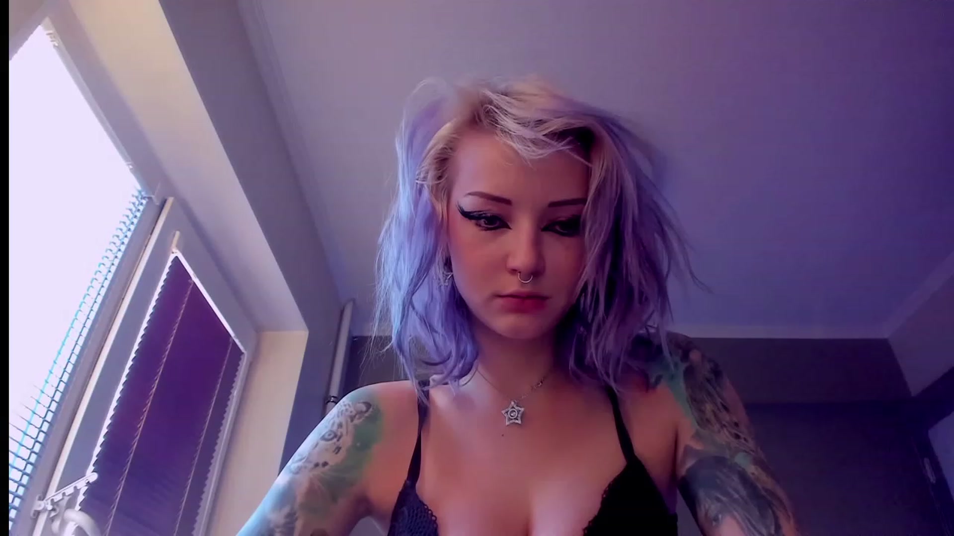 Gallery image thumbnail from LoreLaye1's myfreecams stream on, 12/17/2023, 10:59 image 14 of 20