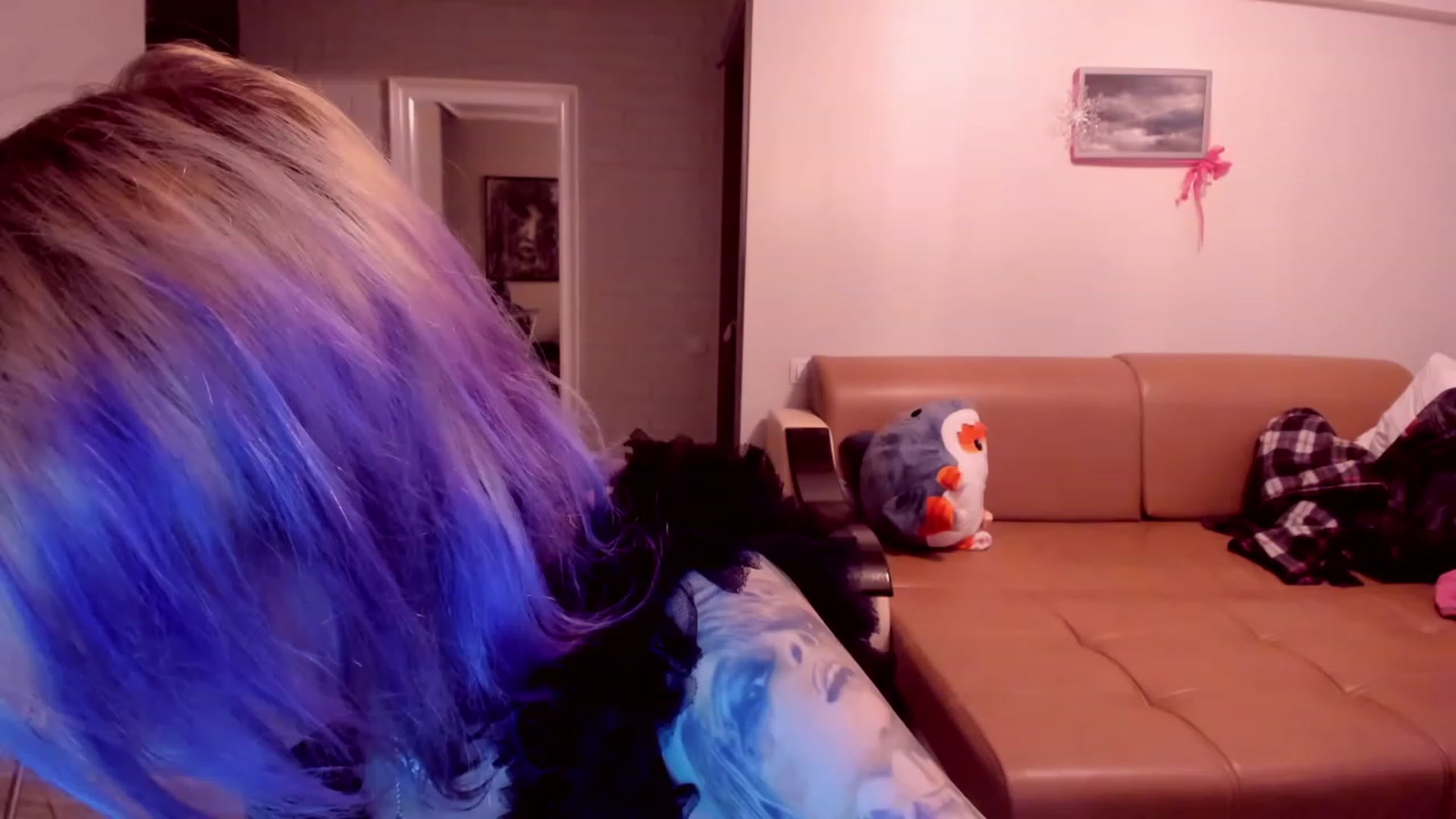 Gallery image thumbnail from LoreLaye1's myfreecams stream on, 12/23/2023, 13:40 image 9 of 20