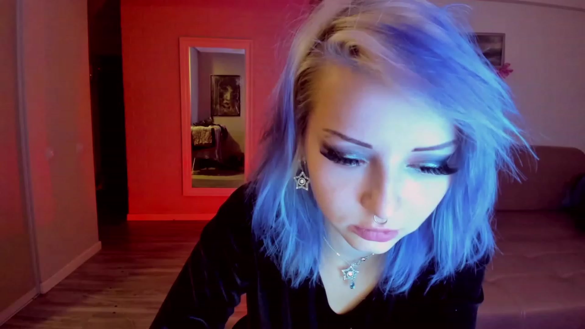 Gallery image thumbnail from LoreLaye1's myfreecams stream on, 12/24/2023, 21:30 image 7 of 20