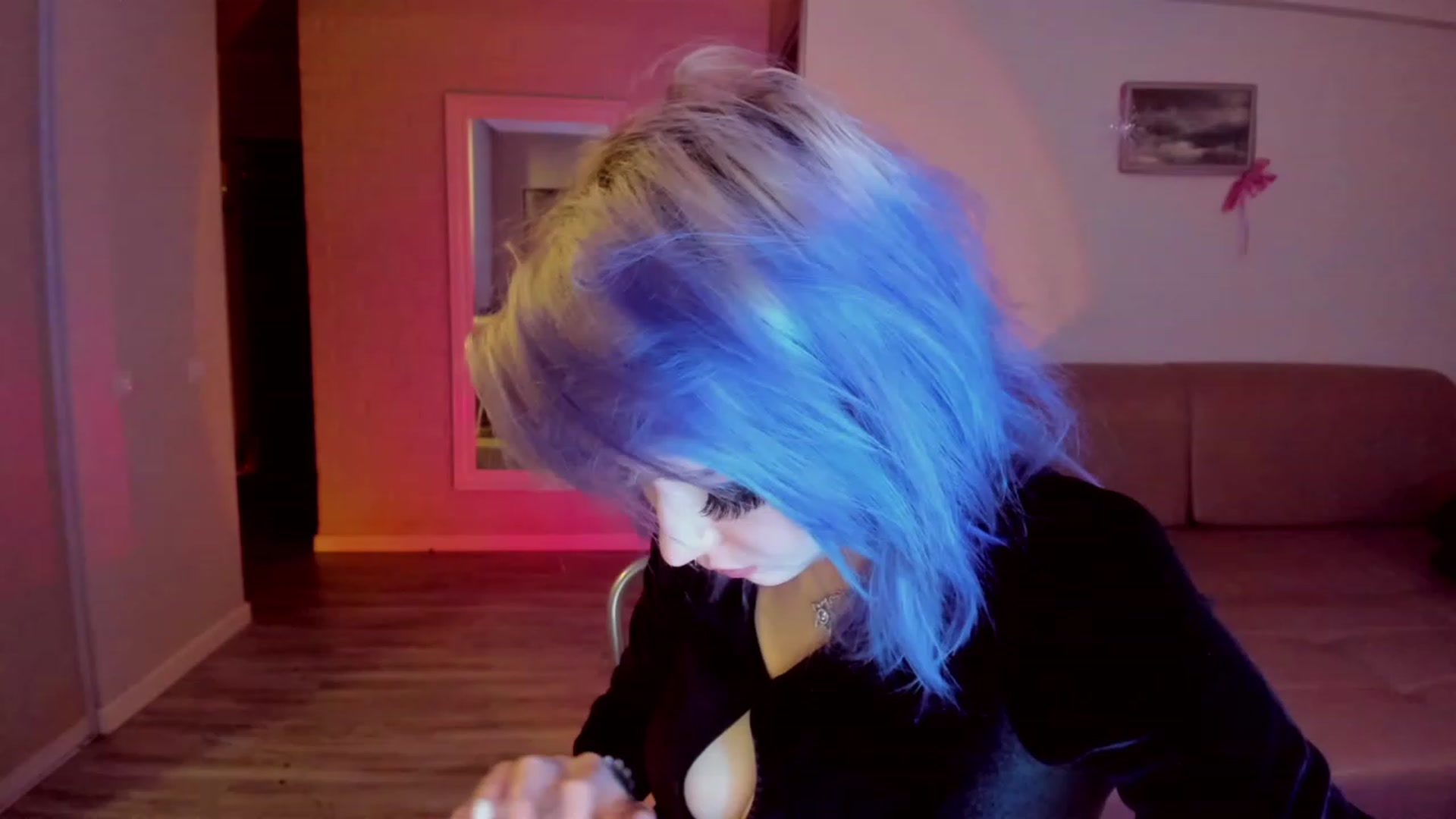 Gallery image thumbnail from LoreLaye1's myfreecams stream on, 12/24/2023, 21:30 image 20 of 20