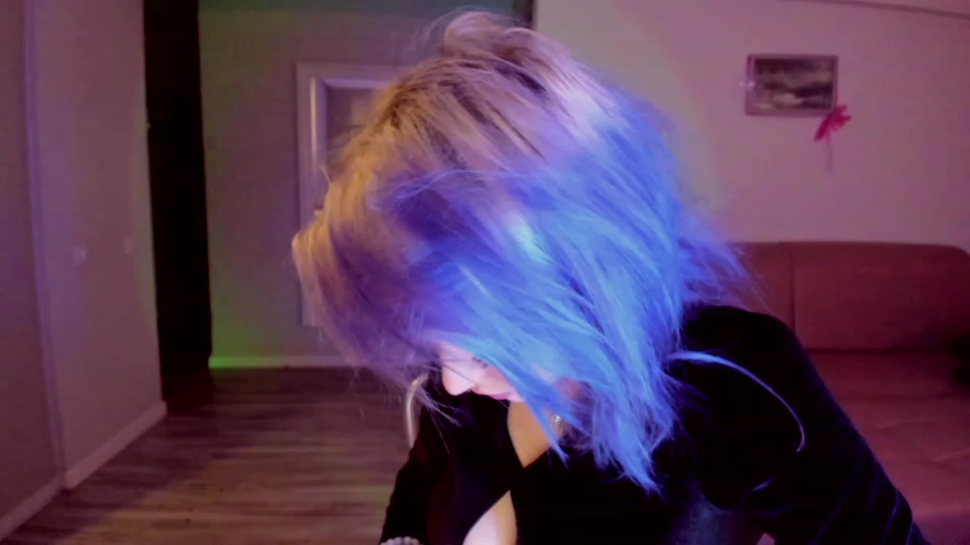 Gallery image thumbnail from LoreLaye1's myfreecams stream on, 12/24/2023, 22:22 image 1 of 20
