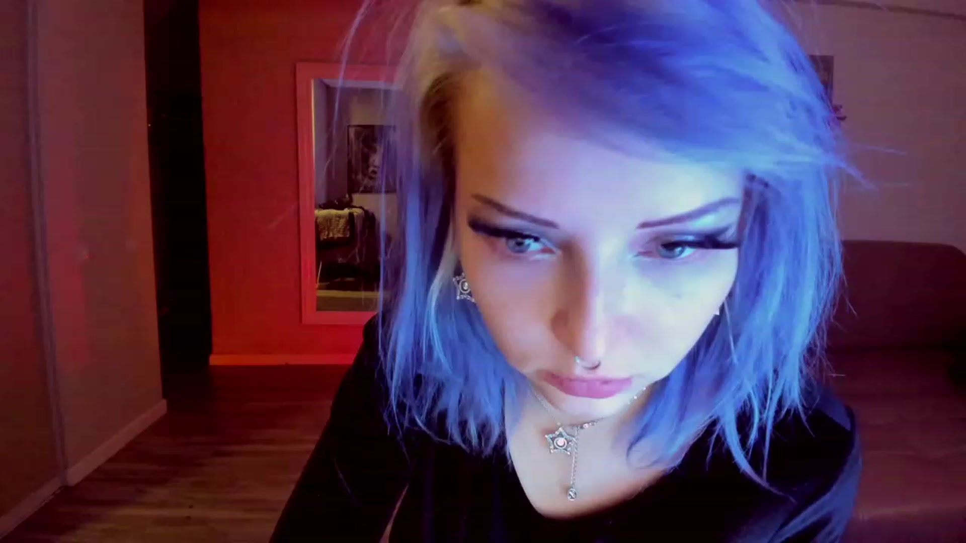 Gallery image thumbnail from LoreLaye1's myfreecams stream on, 12/24/2023, 22:22 image 7 of 20