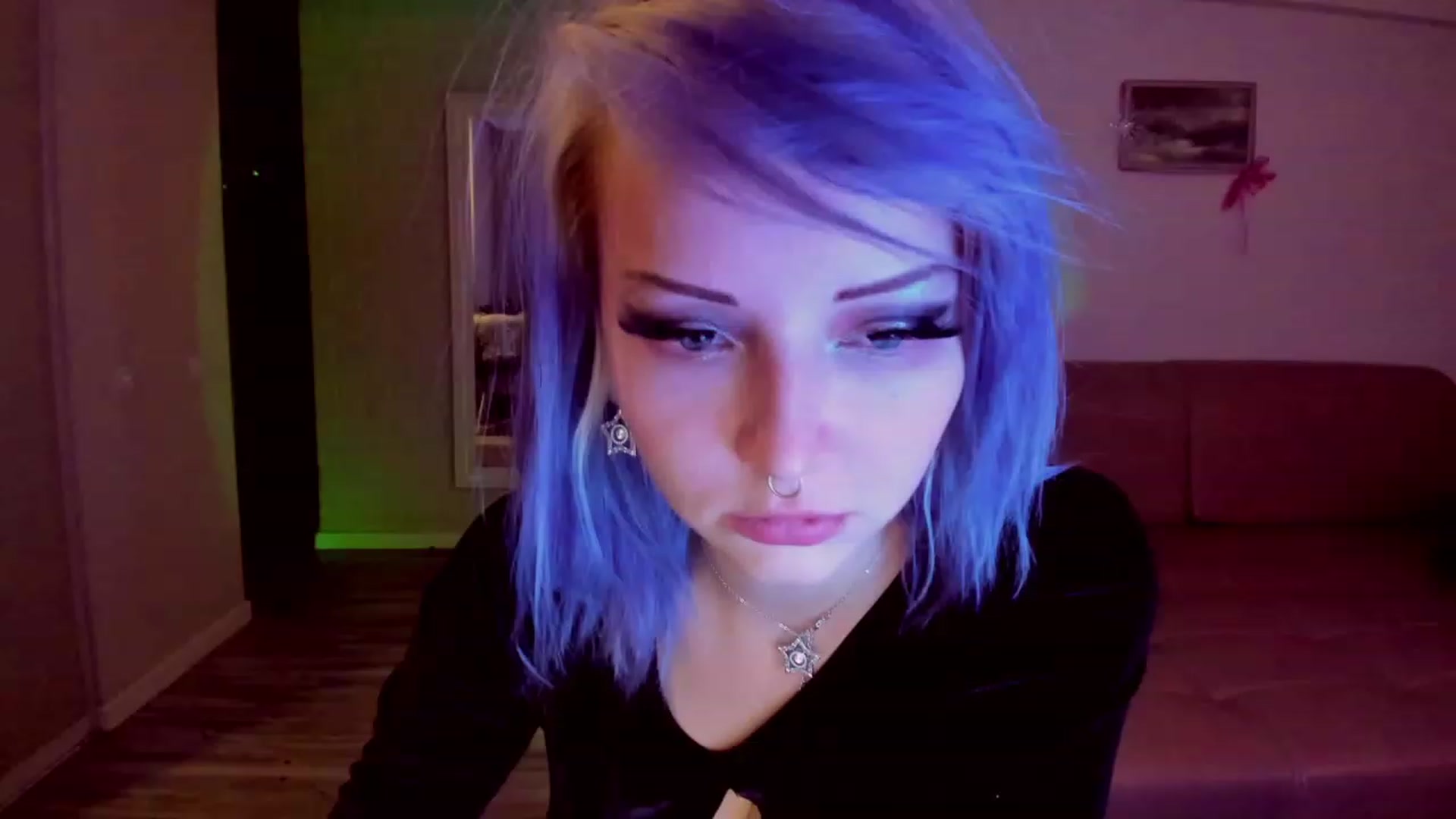 Gallery image thumbnail from LoreLaye1's myfreecams stream on, 12/24/2023, 22:22 image 15 of 20