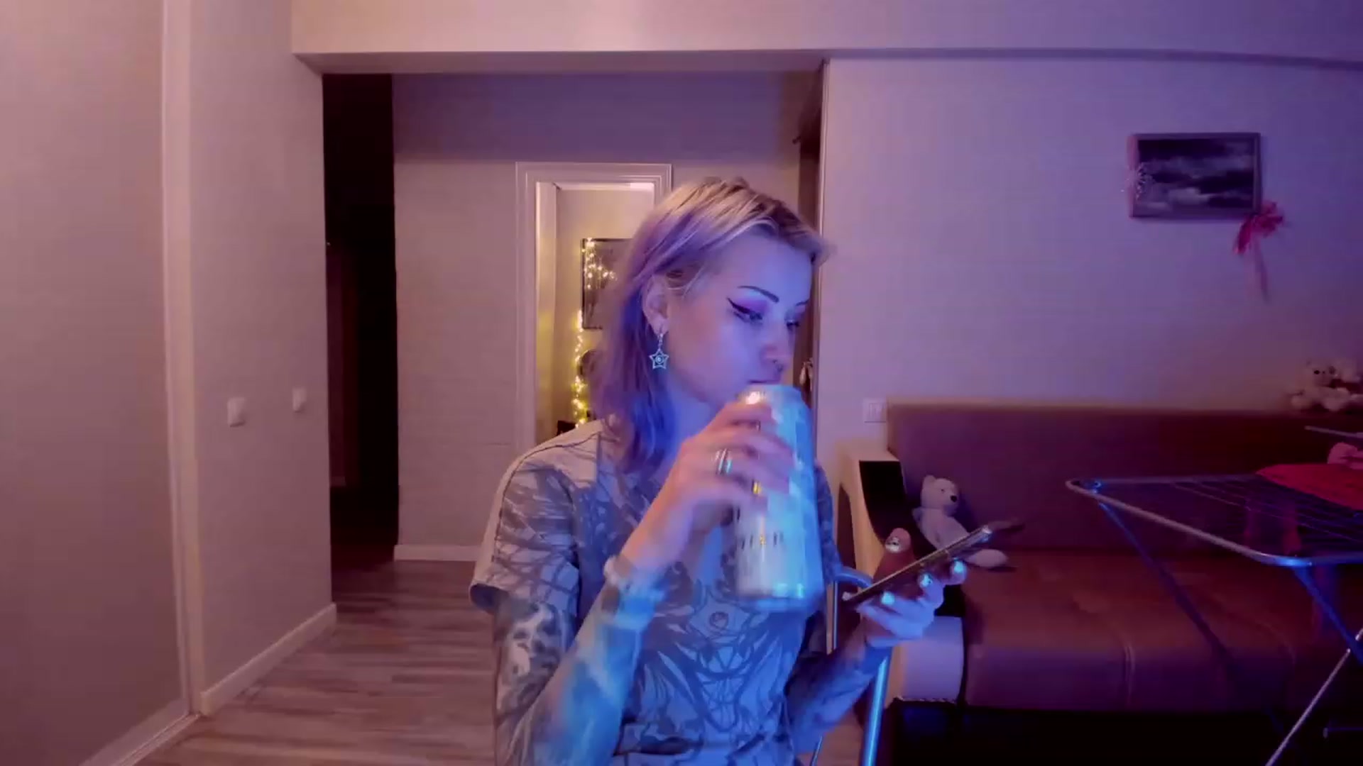 Gallery image thumbnail from LoreLaye1's myfreecams stream on, 12/27/2023, 14:30 image 5 of 20