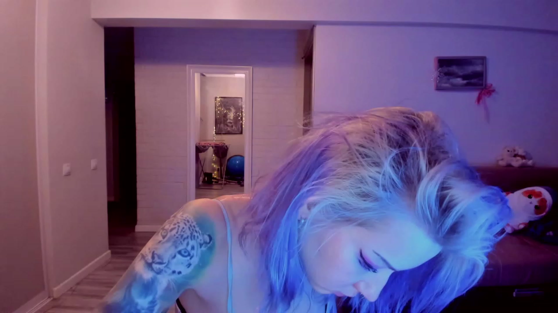 Gallery image thumbnail from LoreLaye1's myfreecams stream on, 12/27/2023, 15:33 image 5 of 20