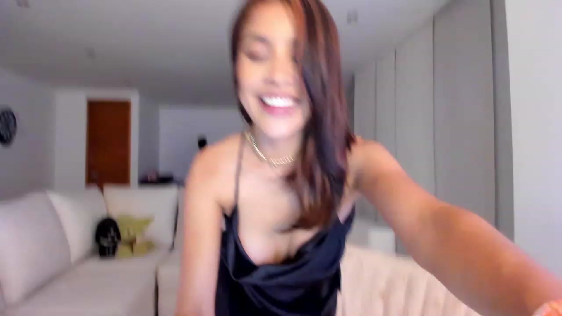 Gallery image thumbnail from Lore_23's myfreecams stream on, 01/08/2023, 11:21 image 16 of 20