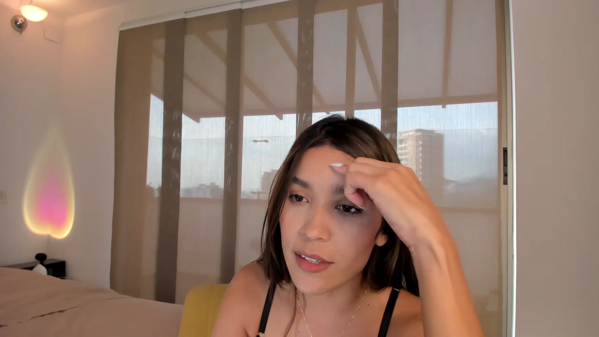 Gallery image thumbnail from Lore_23's myfreecams stream on, 02/20/2023, 22:25 image 19 of 20