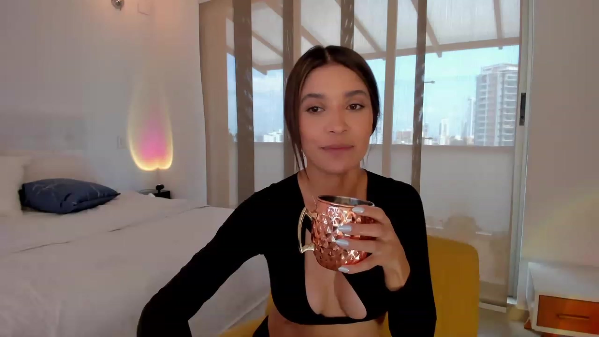 Gallery image thumbnail from Lore_23's myfreecams stream on, 02/23/2023, 17:38 image 3 of 20