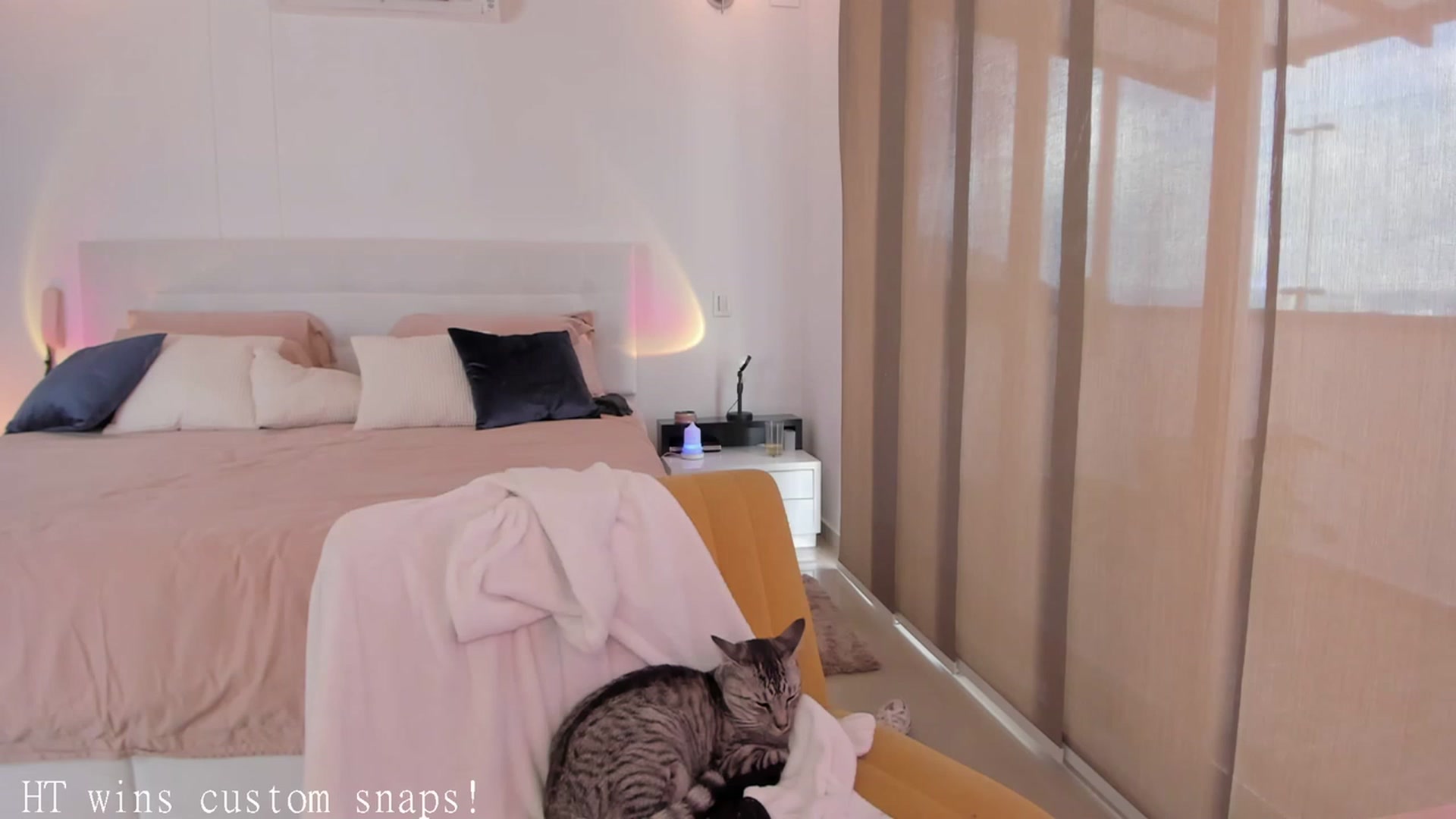 Gallery image thumbnail from Lore_23's myfreecams stream on, 04/18/2023, 14:33 image 7 of 20