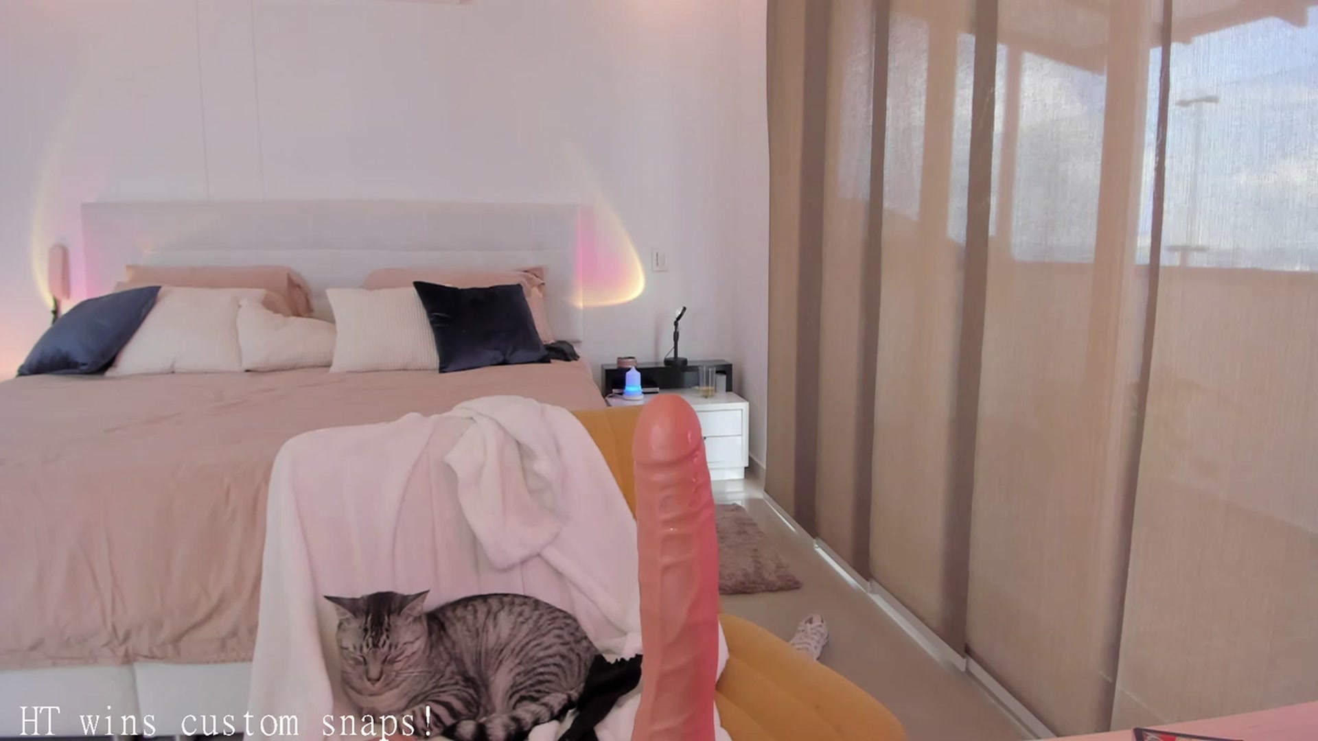 Gallery image thumbnail from Lore_23's myfreecams stream on, 04/18/2023, 14:33 image 20 of 20