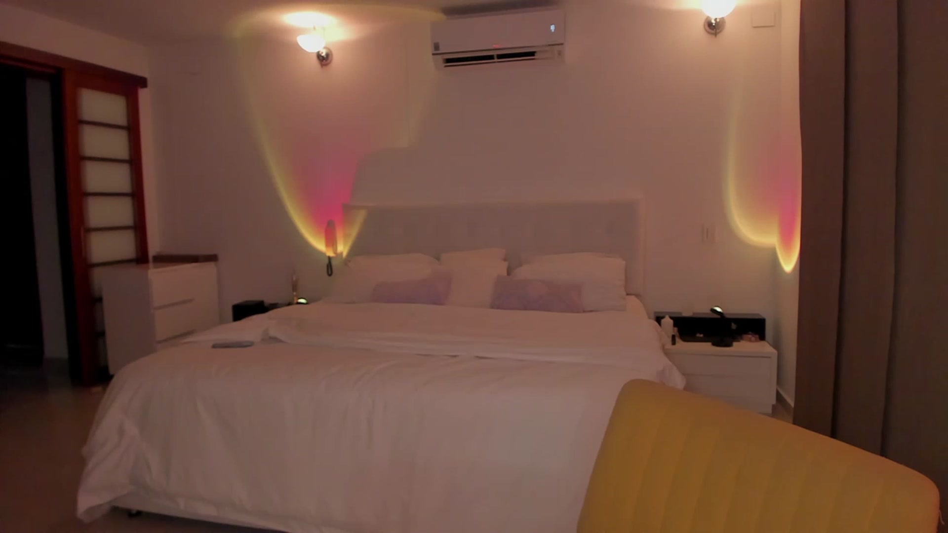 Gallery image thumbnail from Lore_23's myfreecams stream on, 05/12/2023, 24:39 image 19 of 20