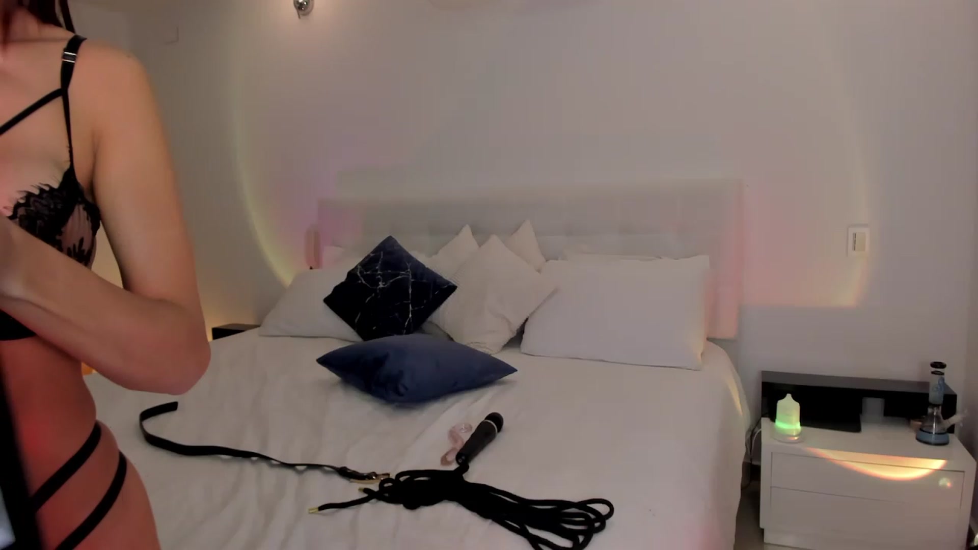 Gallery image thumbnail from Lore_23's myfreecams stream on, 06/13/2023, 23:50 image 19 of 20