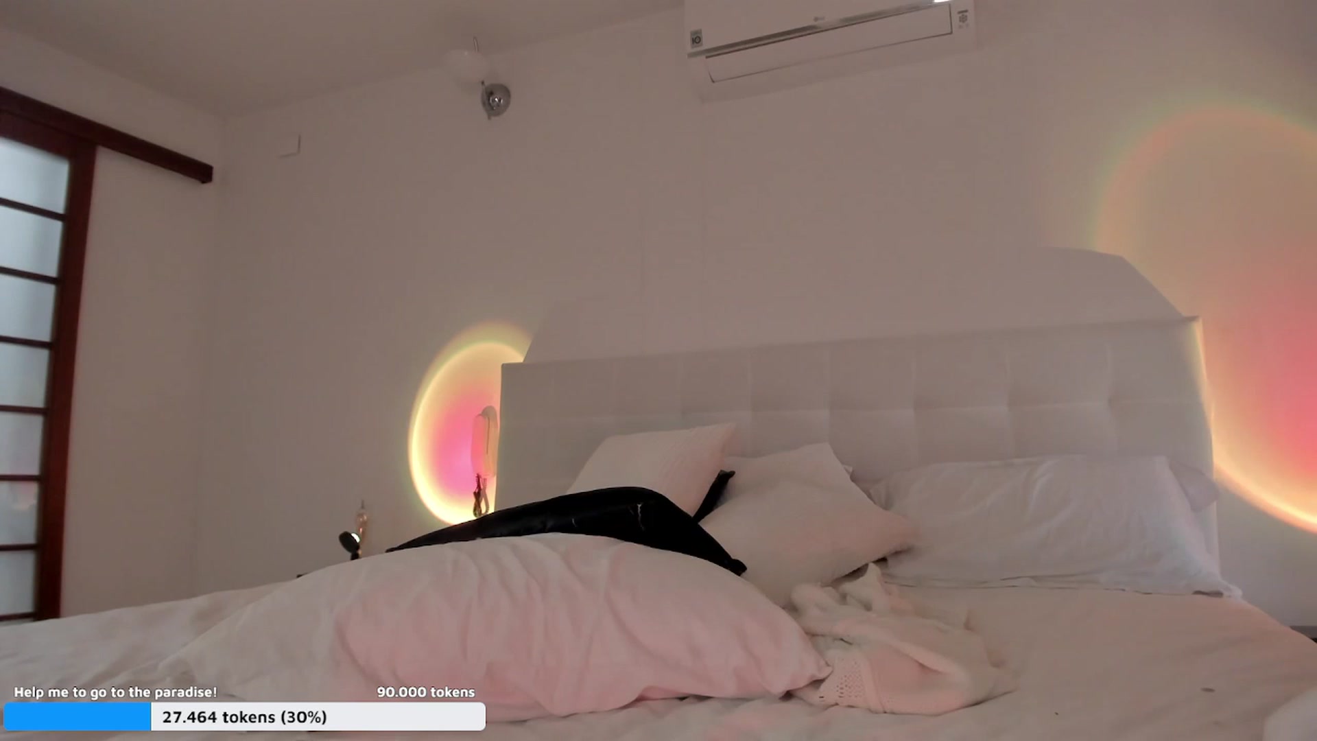 Gallery image thumbnail from Lore_23's myfreecams stream on, 06/20/2023, 12:30 image 11 of 20