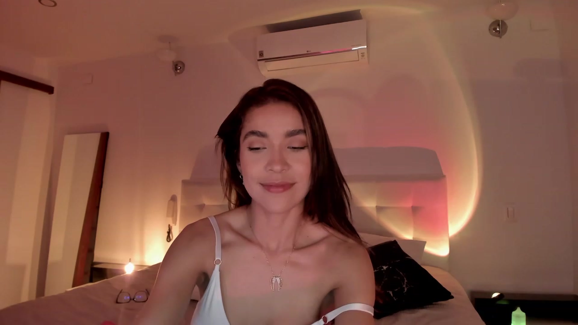 Gallery image thumbnail from Lore_23's myfreecams stream on, 07/05/2023, 06:48 image 11 of 20