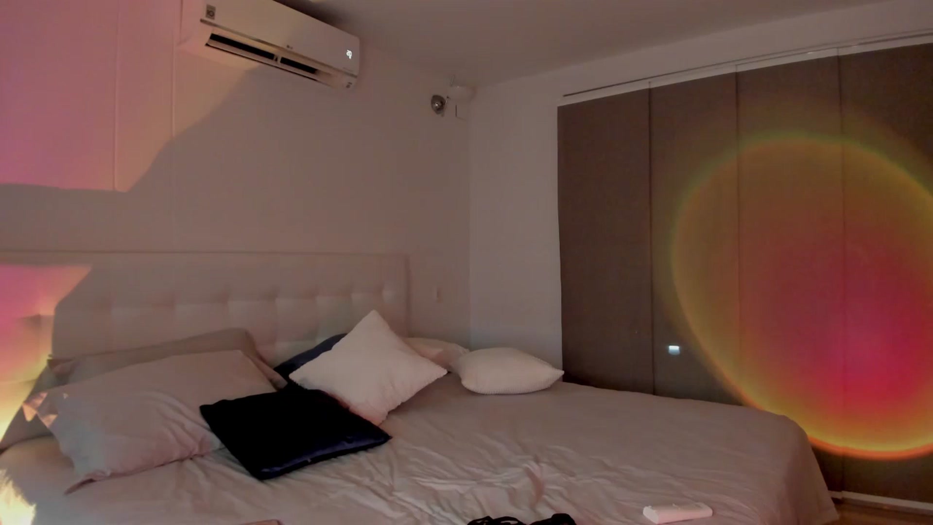 Gallery image thumbnail from Lore_23's myfreecams stream on, 07/25/2023, 08:08 image 19 of 20